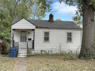 462 S Dade Avenue, Ferguson, MO 63135