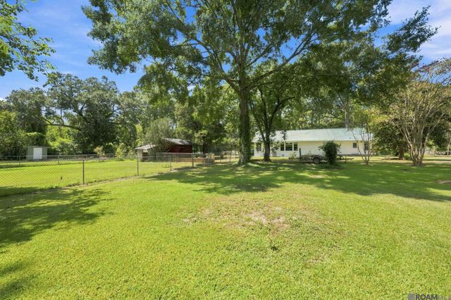 24762 La Hwy 1032, Denham Springs, LA 70726