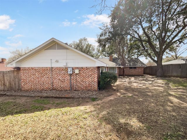 1242 Laguna Vista Way, Grapevine, TX 76051