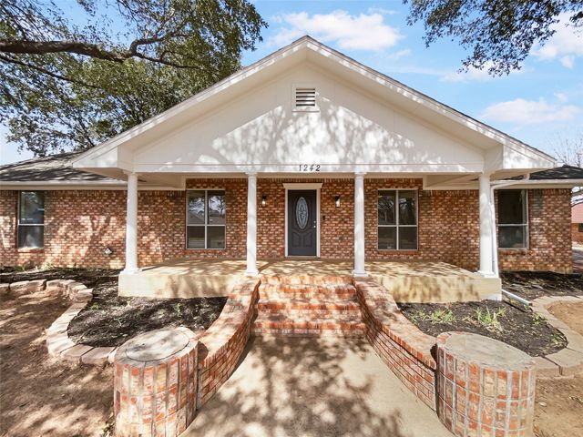 1242 Laguna Vista Way, Grapevine, TX 76051