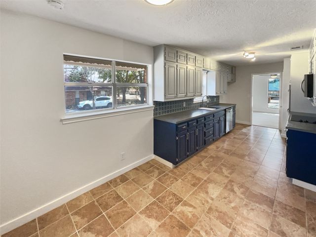 1242 Laguna Vista Way, Grapevine, TX 76051