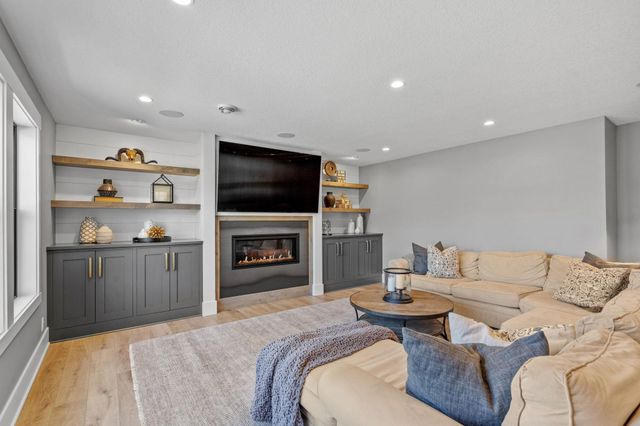 2575 123rd Court NE, Blaine, MN 55449