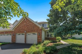 270 Birch Lane, St. Charles, IL 60175