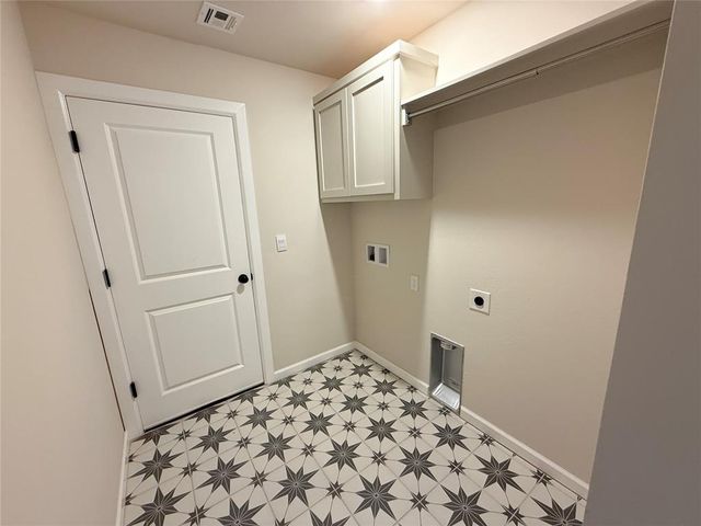 1800 Pin Cherry Lane, Moore, OK 73160