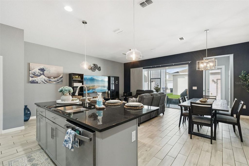 Image 15 of property listing at 15371 GILLIGAN COURT, Winter Garden, FL 34787