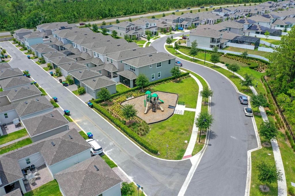 Image 54 of property listing at 15371 GILLIGAN COURT, Winter Garden, FL 34787