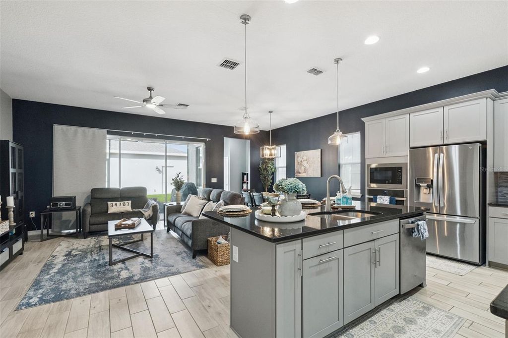 Image 10 of property listing at 15371 GILLIGAN COURT, Winter Garden, FL 34787