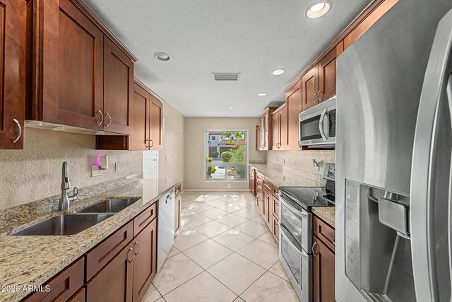 11615 N 40TH Way, Phoenix, AZ 85028