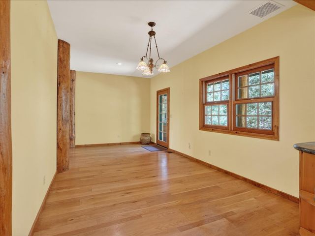 37733 Black Ranch Rd, Oakhurst, CA 93644
