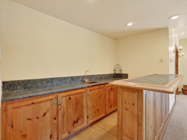 37733 Black Ranch Rd, Oakhurst, CA 93644