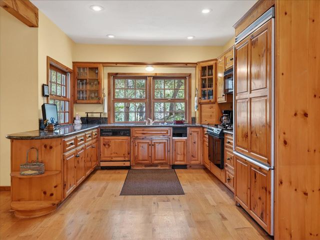 37733 Black Ranch Rd, Oakhurst, CA 93644