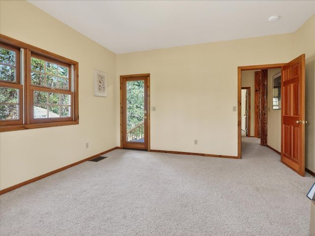 37733 Black Ranch Rd, Oakhurst, CA 93644