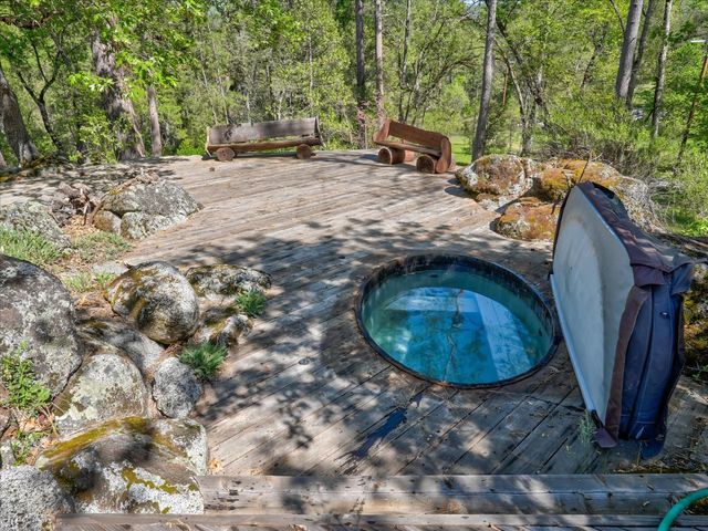 37733 Black Ranch Rd, Oakhurst, CA 93644