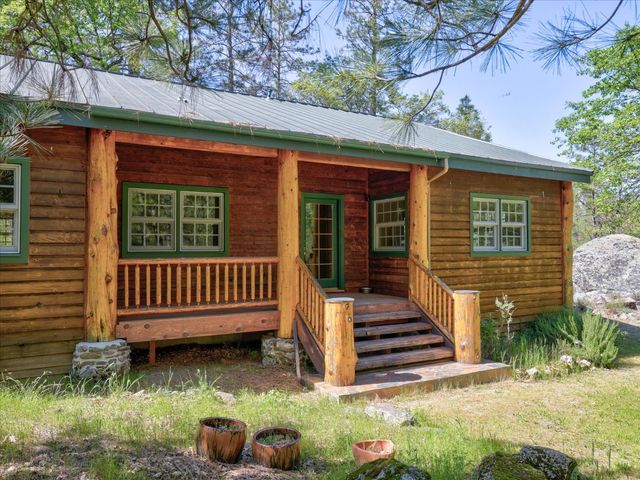 37733 Black Ranch Rd, Oakhurst, CA 93644