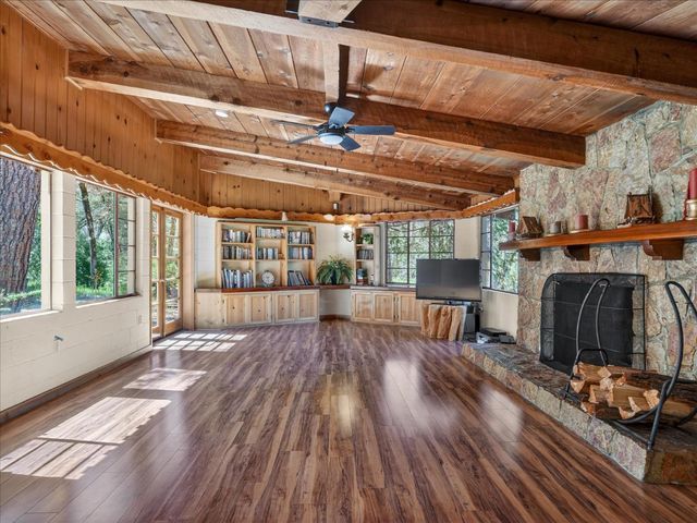 37733 Black Ranch Rd, Oakhurst, CA 93644