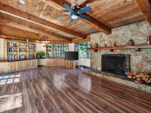 37733 Black Ranch Rd, Oakhurst, CA 93644