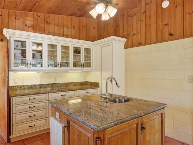 37733 Black Ranch Rd, Oakhurst, CA 93644
