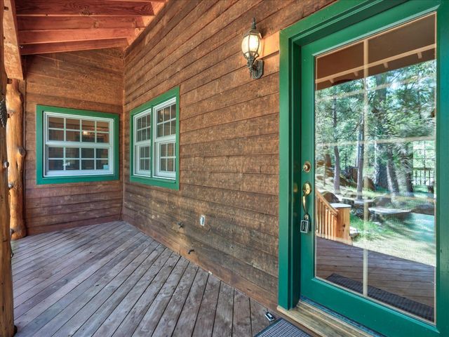 37733 Black Ranch Rd, Oakhurst, CA 93644