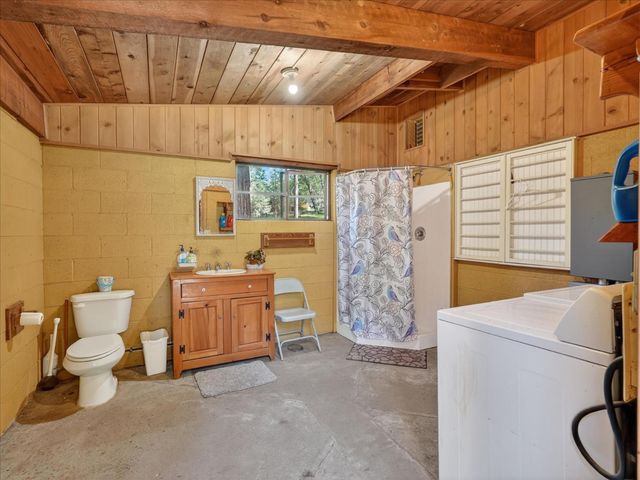 37733 Black Ranch Rd, Oakhurst, CA 93644