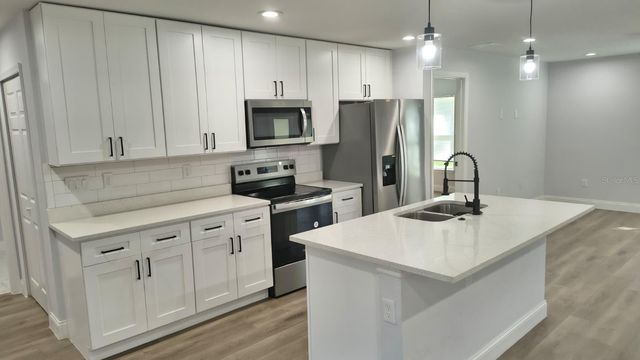 8055 N WELLINGTON TERRACE, Citrus Springs, FL 34433