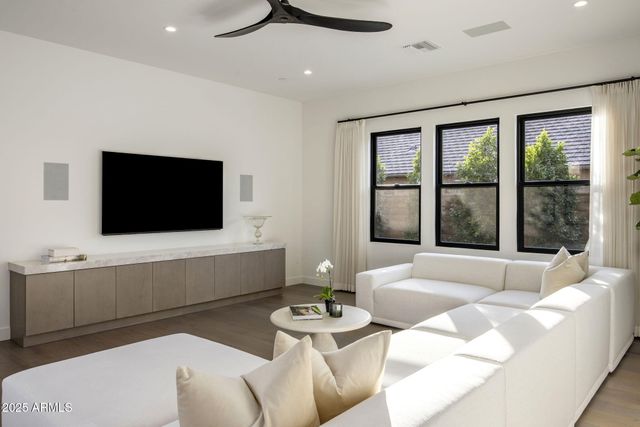 10277 E DE LA O Road, Scottsdale, AZ 85255