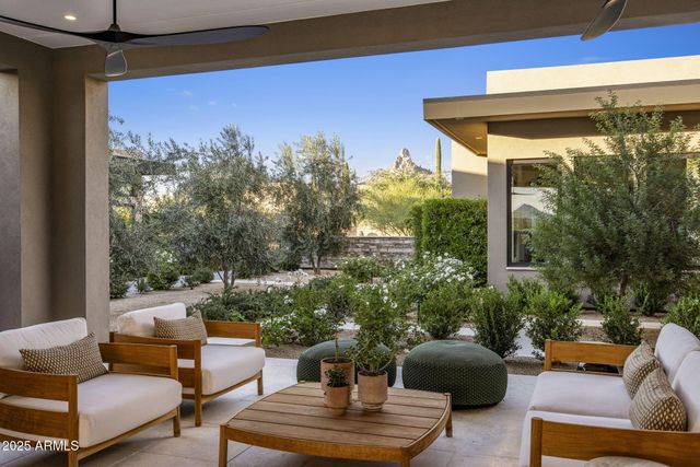 10277 E DE LA O Road, Scottsdale, AZ 85255