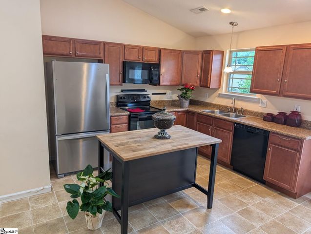 6 Nautical Drive, Greer, SC 29650