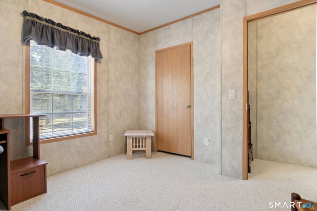 6 Evergreen Park, Clinton, CT 06413