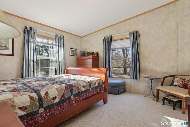 6 Evergreen Park, Clinton, CT 06413