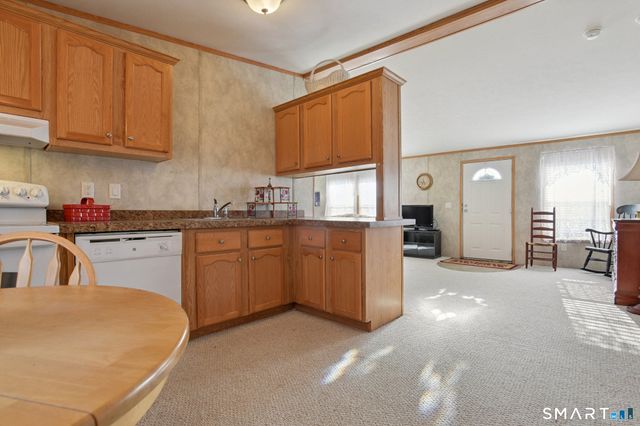 6 Evergreen Park, Clinton, CT 06413