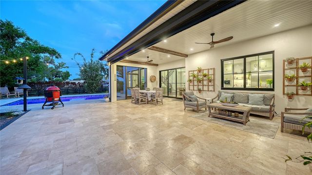 7022 SADDLE CREEK CIRCLE, Sarasota, FL 34241