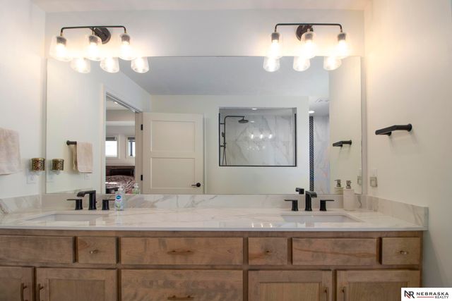 12505 Pheasant Run Circle, Papillion, NE 68046