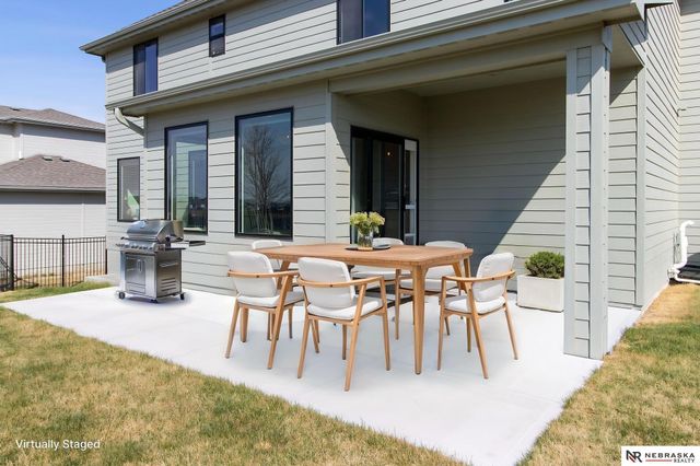 12505 Pheasant Run Circle, Papillion, NE 68046