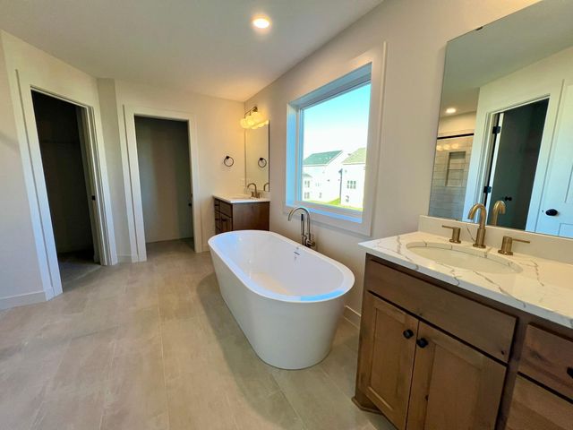 2726 Kensington Avenue NE, Saint Michael, MN 55376