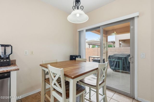 151 E Camino Limon Verde, Sahuarita, AZ 85629