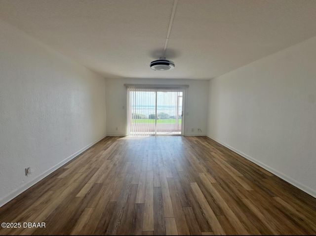 3845 S Atlantic Ave Apt 1, Daytona Beach Shores, FL 32118