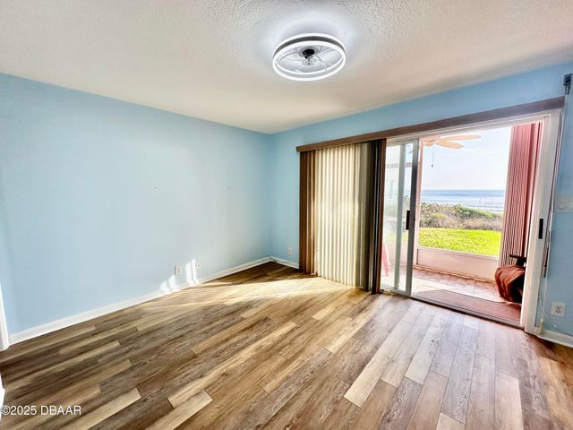 3845 S Atlantic Ave Apt 1, Daytona Beach Shores, FL 32118