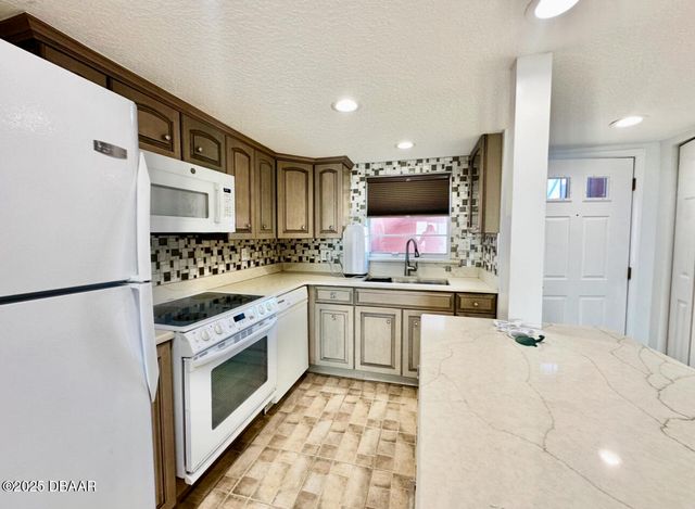 3845 S Atlantic Ave Apt 1, Daytona Beach Shores, FL 32118