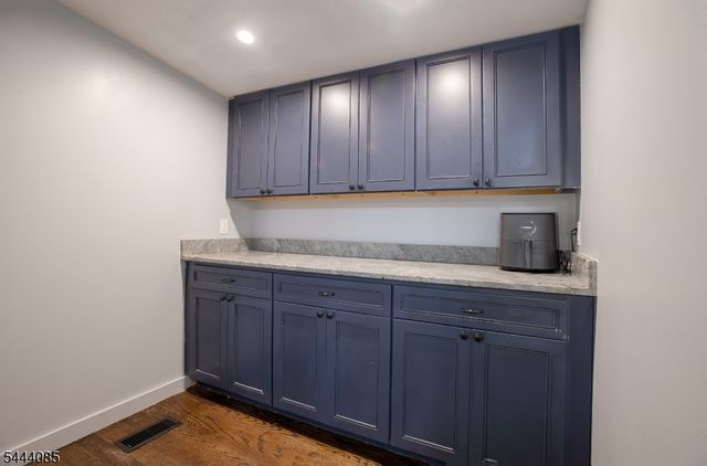 79 Lake Wallkill Rd, Vernon Twp., NJ 07461