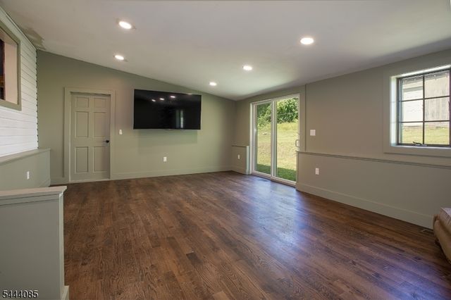 79 Lake Wallkill Rd, Vernon Twp., NJ 07461
