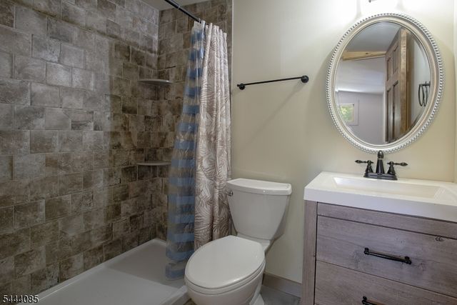 79 Lake Wallkill Rd, Vernon Twp., NJ 07461