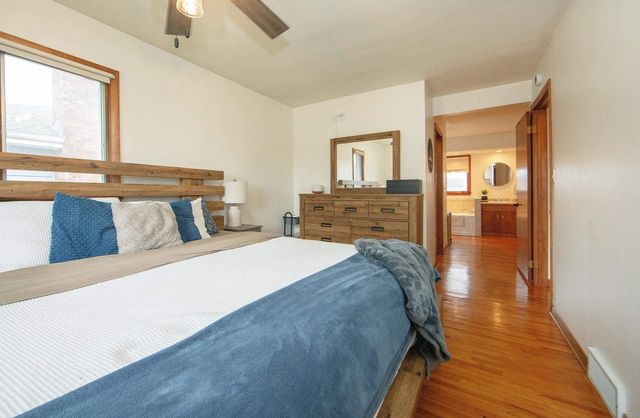 107 Crestwood Ave, Waverly, IA 50677