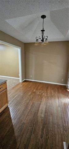 1819 S STAGECOACH Drive, Olathe, KS 66062