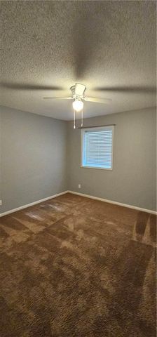 1819 S STAGECOACH Drive, Olathe, KS 66062