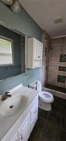 1819 S STAGECOACH Drive, Olathe, KS 66062