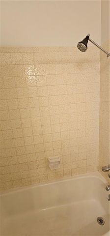 1819 S STAGECOACH Drive, Olathe, KS 66062