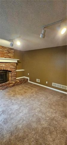 1819 S STAGECOACH Drive, Olathe, KS 66062