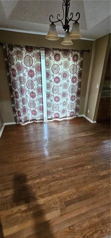 1819 S STAGECOACH Drive, Olathe, KS 66062