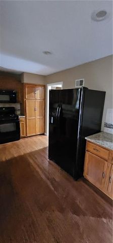 1819 S STAGECOACH Drive, Olathe, KS 66062