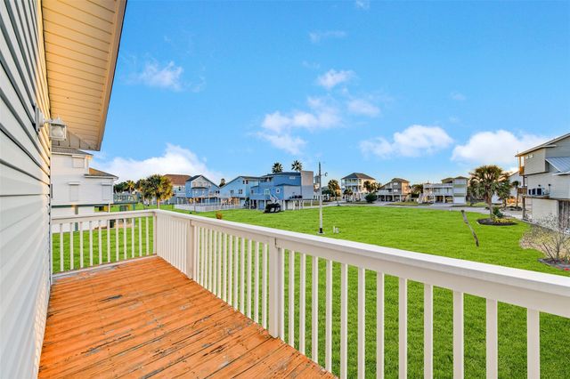 4123 Pelican Lane, Galveston, TX 77554